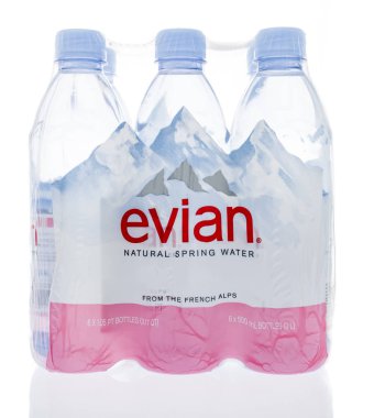Evian şişe