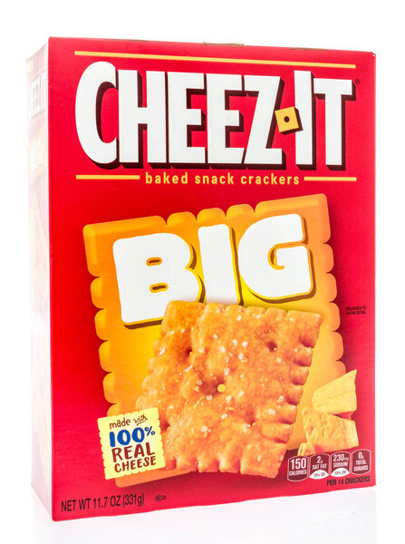 Box of cheez it crackers