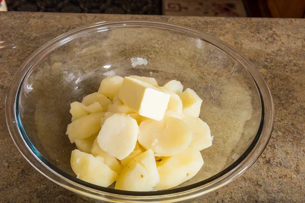 Mashing potato process — Stock fotografie