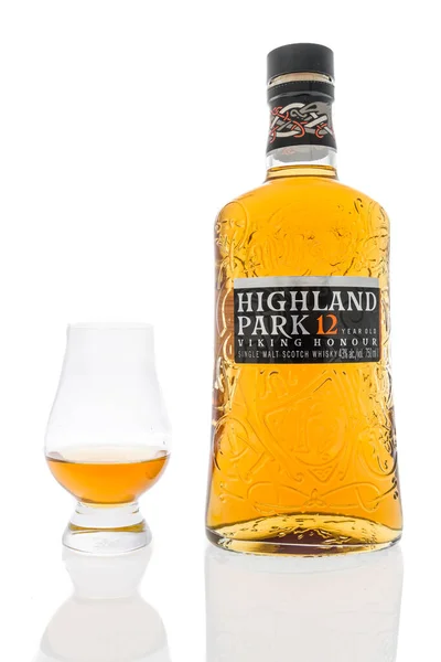 Winneconne Mart 2020 Bir Şişe Highland Park Scotch Viski Izole — Stok fotoğraf