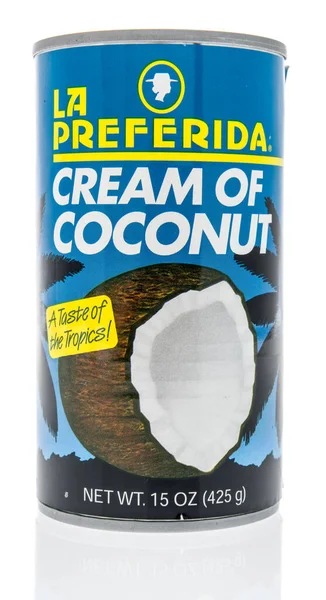 Winneconne, WI - 17 Nisan 2020: İzole edilmiş bir arka planda La Preferida kreması paketi.