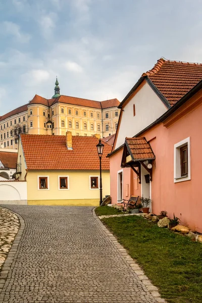 Street with rock pavement in historic Czech town Mikulov — Stock Photo, Image
