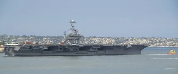 SAN DIEGO, USA - 3 APRILE 2018: portaerei John C. Stascar (CVN-74), California, USA Fotografia Stock