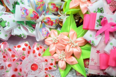 Lastikleri ve saç pins