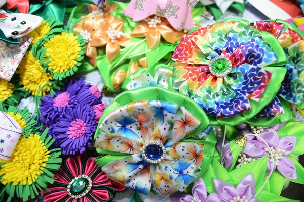 Lastikleri ve saç pins