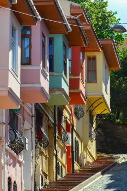 İstanbul 'da renkli evler.