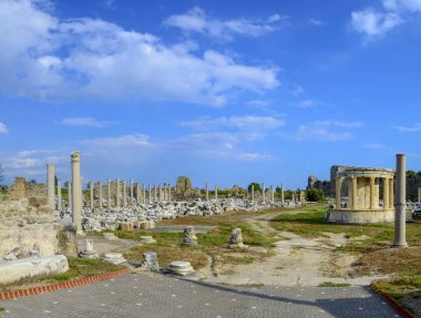 Türkiye 'nin antik yakasının ana meydanının kalıntıları. Taraf eski bir köle ticaretinin merkeziydi.