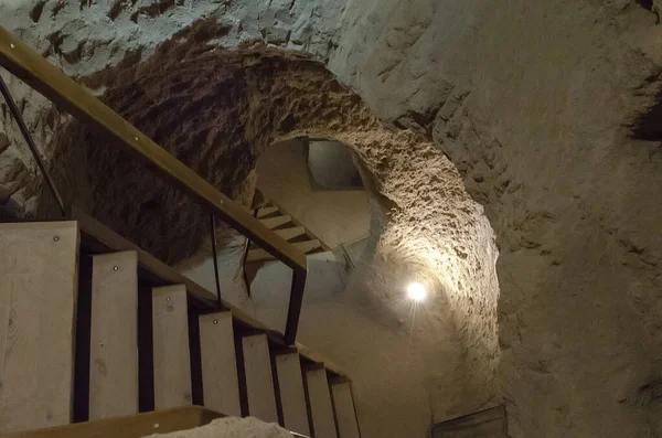 Derinkuyu underground city is an ancient multi-level cave city in Cappadocia, Turkey. — Stock Photo, Image