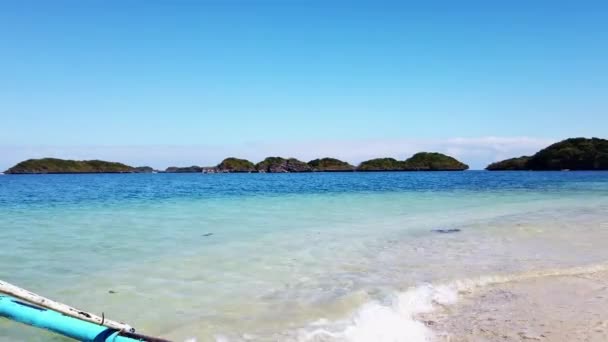 Reisen Rund Die Hundert Inseln Schöne Strände Der Sommersaison Alaminos — Stockvideo
