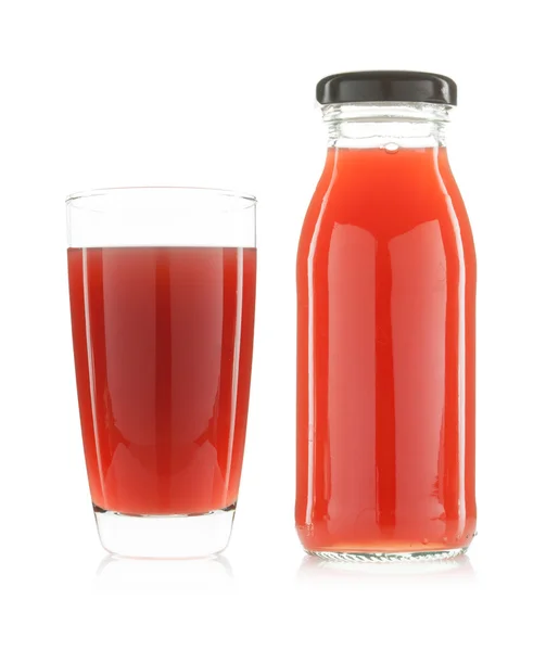Гранатовый сок в стакане изолирован — стоковое фото