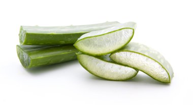 Aloe Vera izole dilimlenmiş 