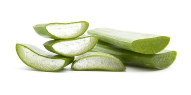 Aloe Vera izole dilimlenmiş 
