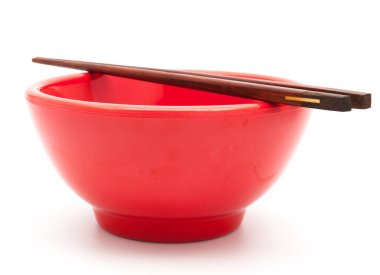 boş kırmızı kase ve izole çubuk