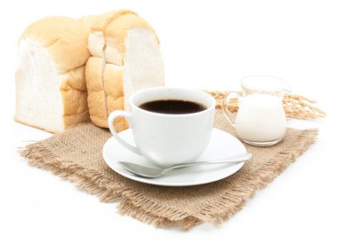 Kahve ve ekmek izole kahvaltı