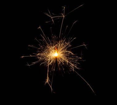 Siyah arkaplanda maytap