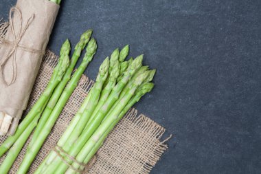 demet kuşkonmaz kayrak üzerine 