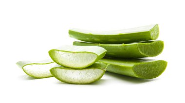 Aloe Vera izole dilimlenmiş 