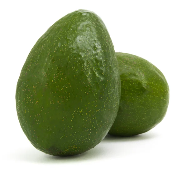 Twee rijpe avocado's geïsoleerd — Stockfoto