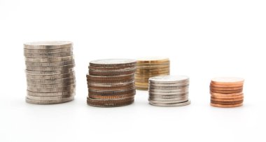 Bir beyaz madeni para yığınları 