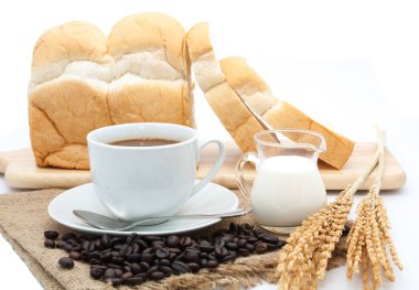 Kahve ve ekmek izole kahvaltı