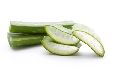 Aloe Vera izole dilimlenmiş 