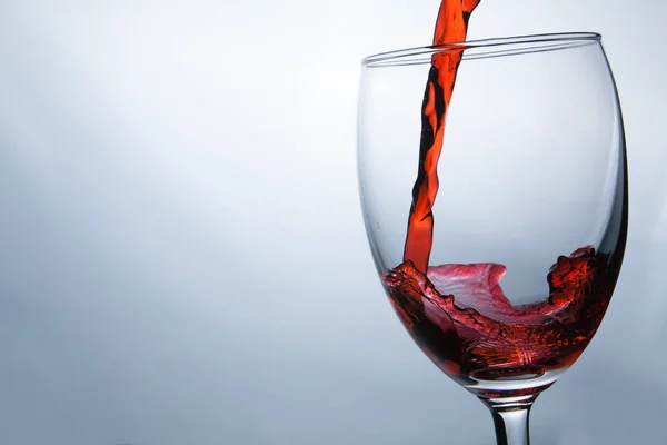 와인 따르는 되 — 스톡 사진