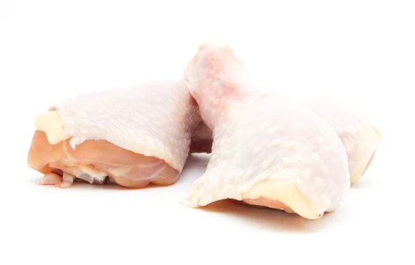 Изолированные куриные ножки — стоковое фото