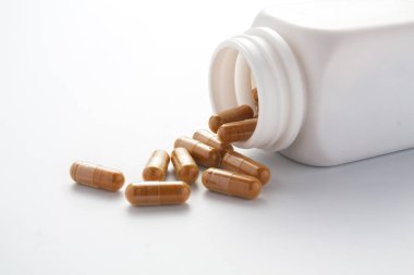 şişe izole ot kapsülü