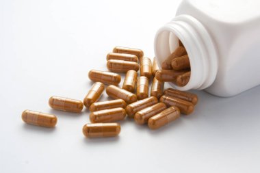 şişe izole ot kapsülü