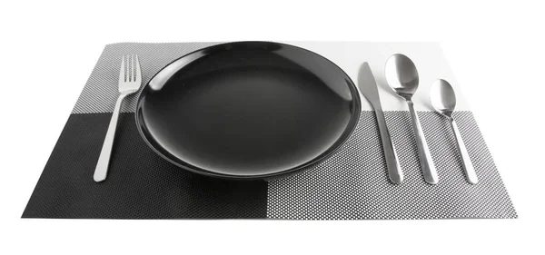 제품 또는 flatware 세트와 접시 흰색 절연 — 스톡 사진