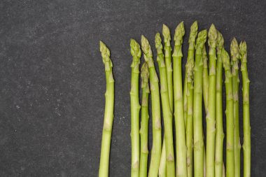 demet kuşkonmaz kayrak üzerine 