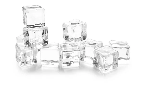 Trzy kostki lodu na biały — Zdjęcie stockowe