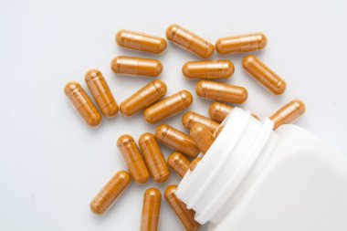 şişe izole ot kapsülü