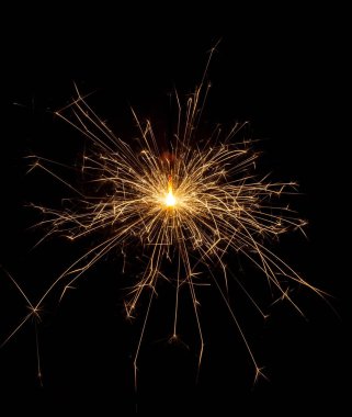 Siyah arkaplanda maytap