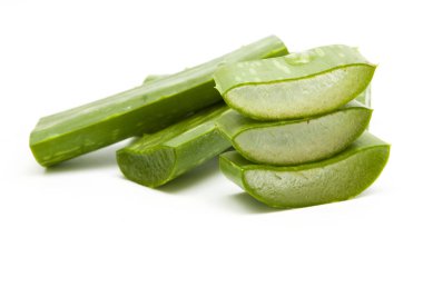 Aloe Vera izole dilimlenmiş 
