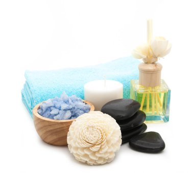 Spa zen bazalt taş ve plumeria beyaz