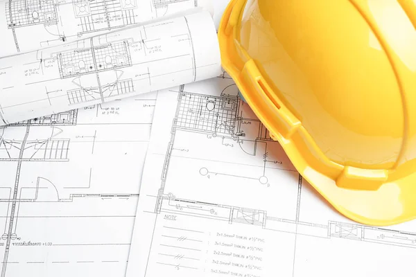 Ofis Masası beyaz kask ile