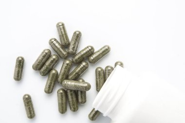 şişe izole ot kapsülü