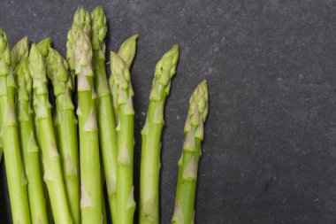 demet kuşkonmaz kayrak üzerine 