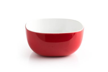 Beyaz izole kırmızı kase 