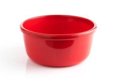 Beyaz izole kırmızı kase 