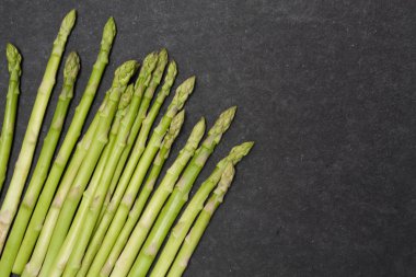 demet kuşkonmaz kayrak üzerine 