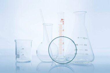 farklı Laboratuar kapkacakları ve yansıması ile