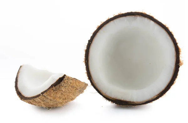 Noix de coco isolées sur le blanc — Photo