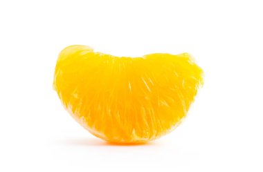 Mandalina ya da mandalina meyvesi beyaz arkaplanda izole