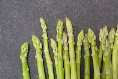 demet kuşkonmaz kayrak üzerine 