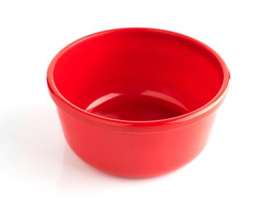 Beyaz izole kırmızı kase 