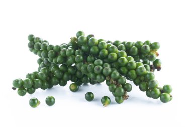 beyaz zemin üzerine taze biber