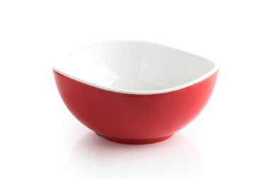 Beyaz izole kırmızı kase 