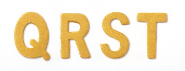 altın yazı tipi alfabe Q, R, S, T beyaz üzerine
